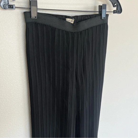 NWOT Alquema 3/4 Palazzo Pants Wide Leg Pleated Cropped Black Casual Women’s Sm - Picture 4 of 11